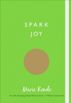 Книга Spark Joy на ReadRate.com книга Spark Joy