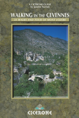 книга Walking in the Cevennes