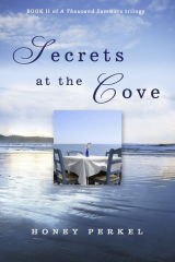 книга Secrets At the Cove