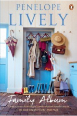 книга Family Album