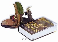 Книга The Lord of the Rings (Book and Bookend Gift Set) на ReadRate.com книга The Lord of the Rings (Book and Bookend Gift Set)