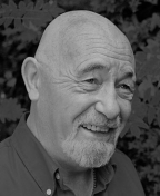 автор Брайан Джейкс