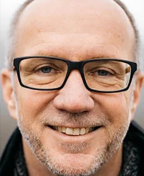 Автор Даниэль Глаттауэр на ReadRate.com автор Даниэль Глаттауэр